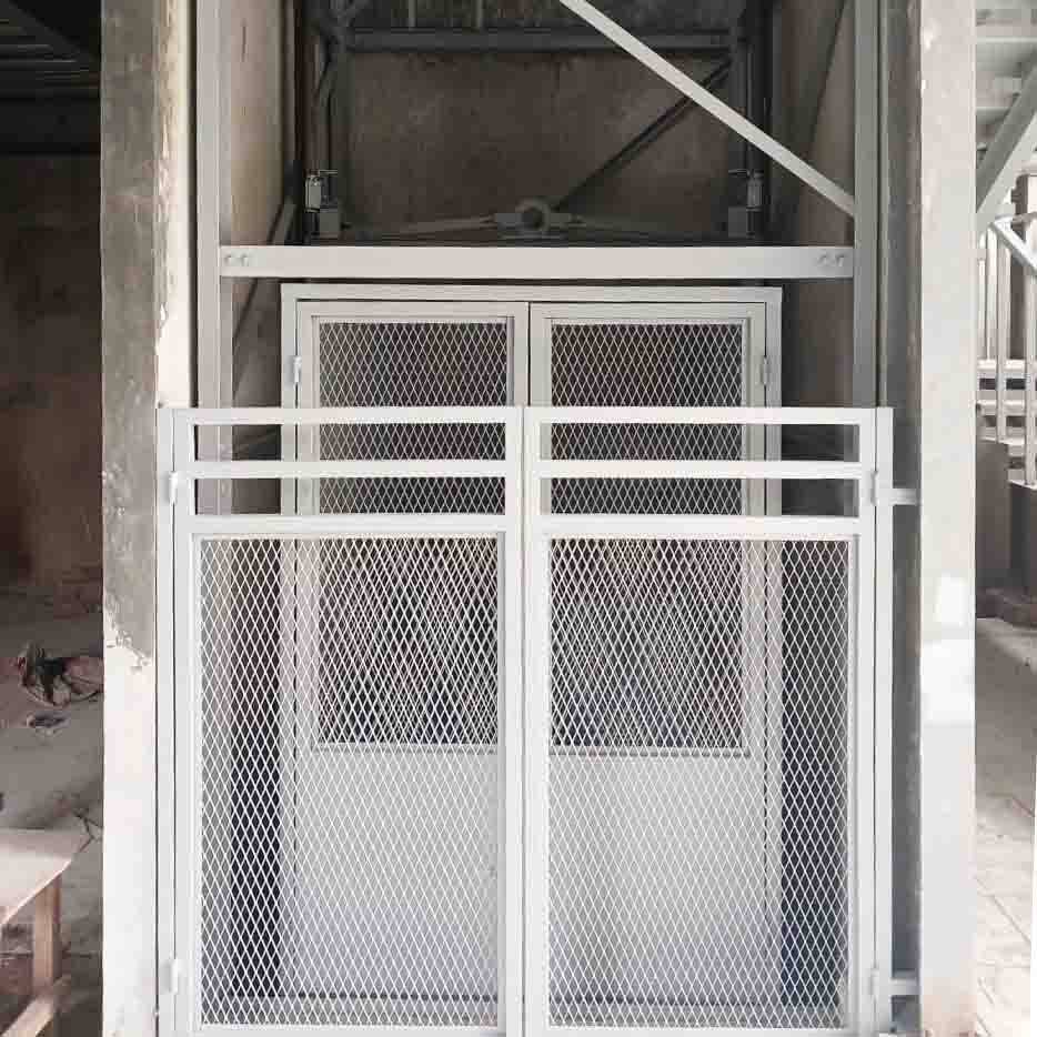 Lift Gudang Barang
